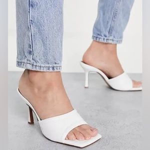 Mid-heeled mule sandals in White | Size US 8 | Never Worn